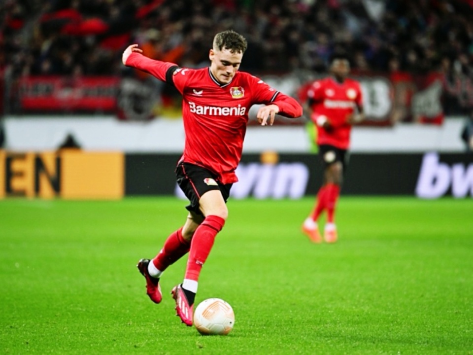 汉诺威主场战平勒沃库森,保持不败纪录,振奋人心 汉诺威主场战平勒沃库森,保持不败纪录,振奋人心