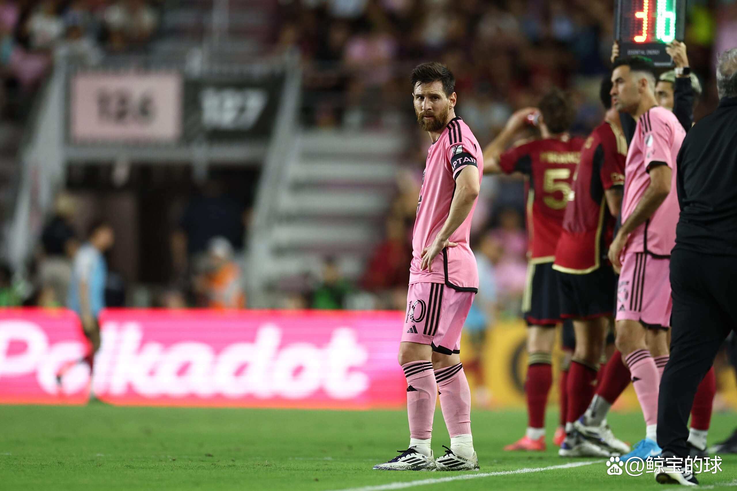 梅西传射助攻,巴萨擒下对手晋级淘汰赛,战绩斐然 梅西传射助攻,巴萨擒下对手晋级淘汰赛,战绩斐然