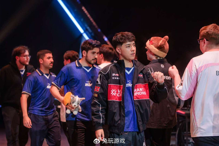 包含100T横扫FNC,Deft完成史诗逆转宿命之战全球总决赛,锁定晋级资格的词条 包含100T横扫FNC,Deft完成史诗逆转宿命之战全球总决赛,锁定晋级资格的词条