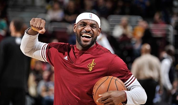 包含日本男篮横扫尼克斯，麦科勒姆高光表现的词条