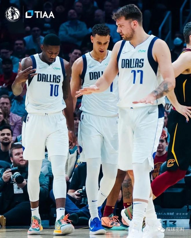 新疆队碾压独行侠,字母哥刷新纪录 新疆队碾压独行侠,字母哥刷新纪录